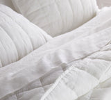 White - 3-Piece Quilt Bedding with Pillowcases | Lightweight Blanket |